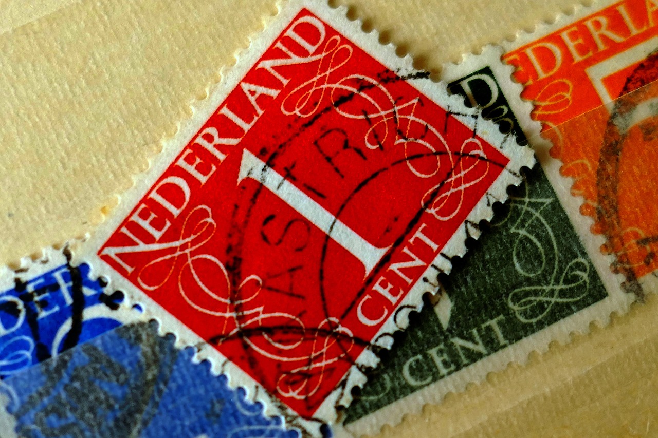 Grafico che illustra l'andamento dei buoni postali nel 2025 e il loro interesse record.