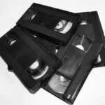 VHS Disney rare in esposizione, evidenziando il loro valore collezionistico.