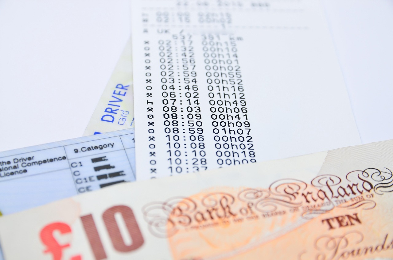 Immagine che illustra gli sconti automatici per l'assicurazione auto a partire dal 1° gennaio.