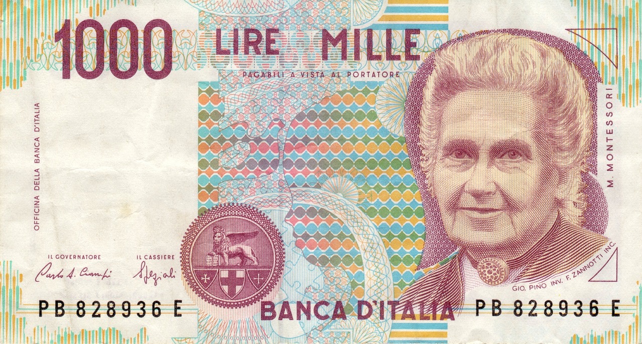 Moneta da 500 Lire del centenario, simbolo di valore collezionistico e interesse numismatico.