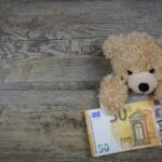 Grafico che illustra i nuovi requisiti per il bonus figli nel 2023.