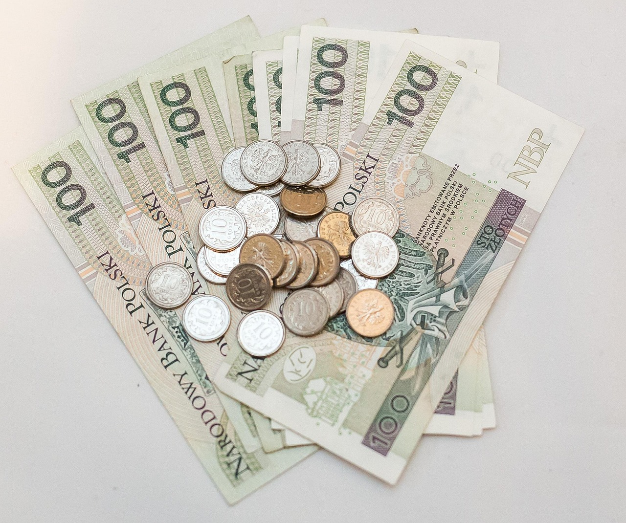 Tabella dei benefici per l'aumento delle pensioni nel 2025.