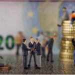 Grafico che illustra le variazioni delle pensioni nel 2026, evidenziando vincitori e perdenti.