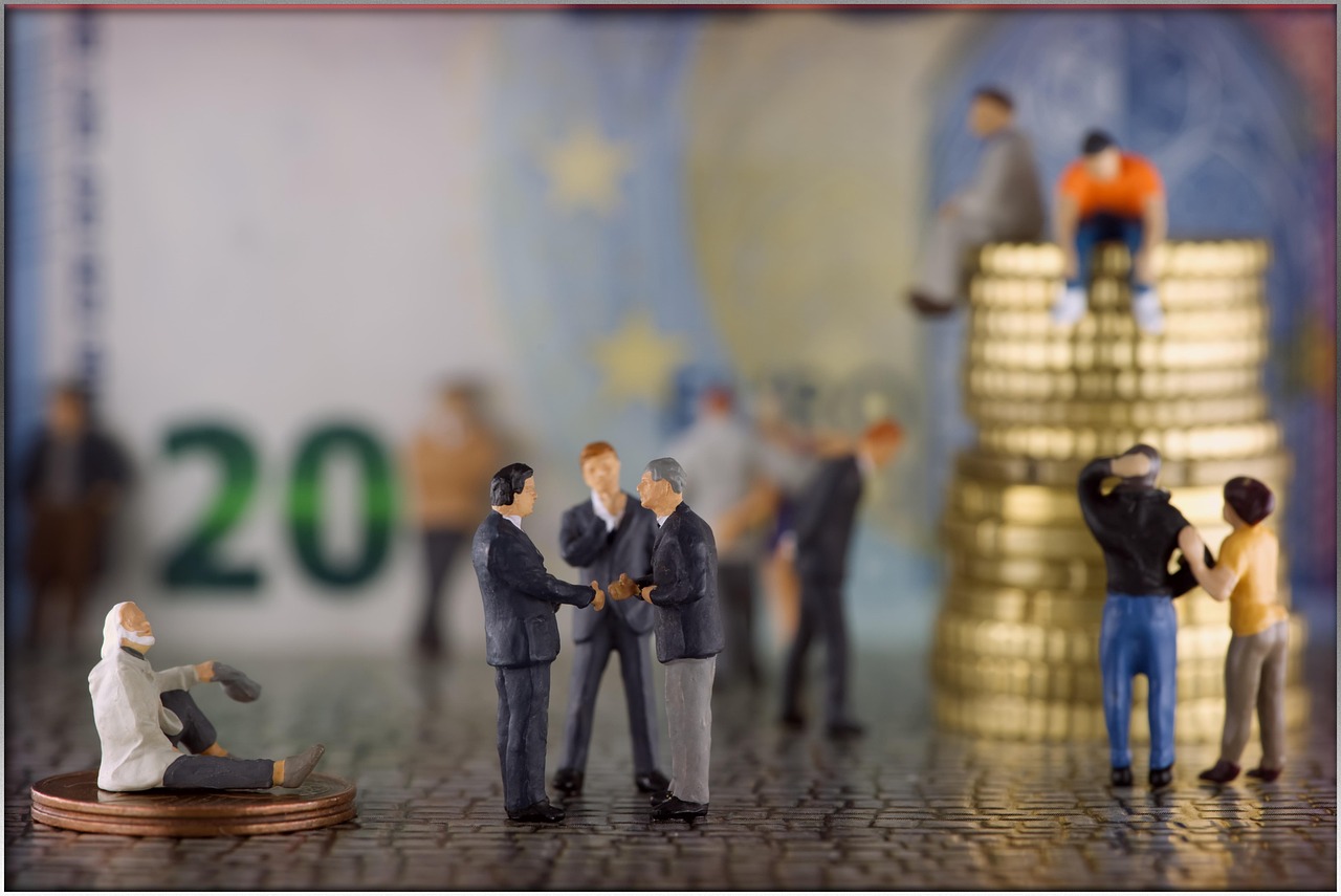 Grafico che mostra l'aumento delle pensioni 2026 per chi ha lavorato oltre 30 anni.